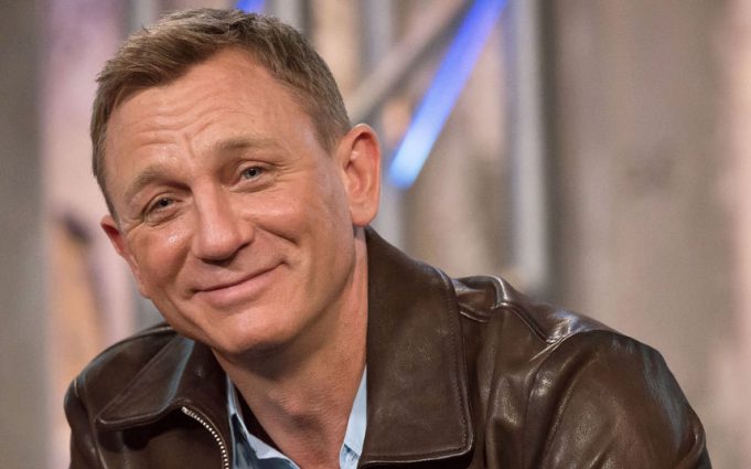 Daniel Craig