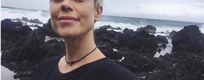 Cette animatrice TRÈS connue publie une MAGNIFIQUE photo d’elle ENCEINTE!!