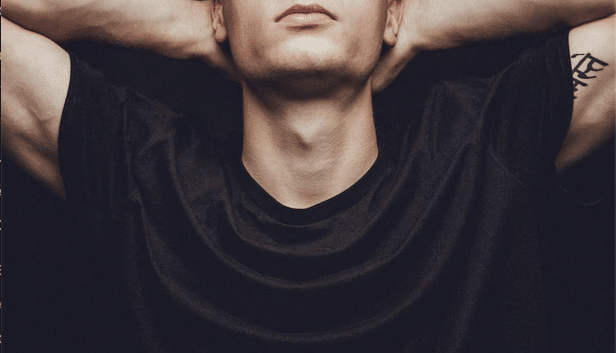 Cet acteur bien connu du Québec est maintenant en couple