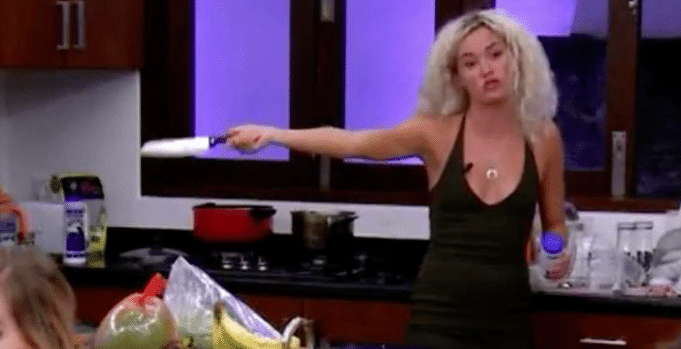 Occupation Double diffuse une scène vraiment troublante… Joanie Occupation Double