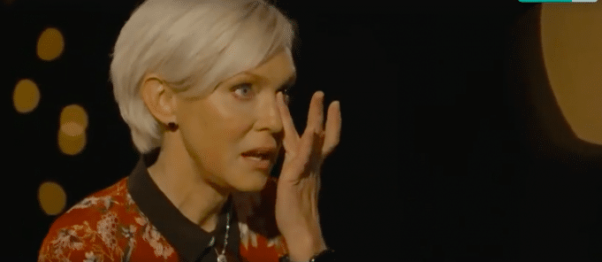 Sophie Prégent éclate en sanglots à la télévision en lisant un message écrit par Charles Lafortune sophie prégent