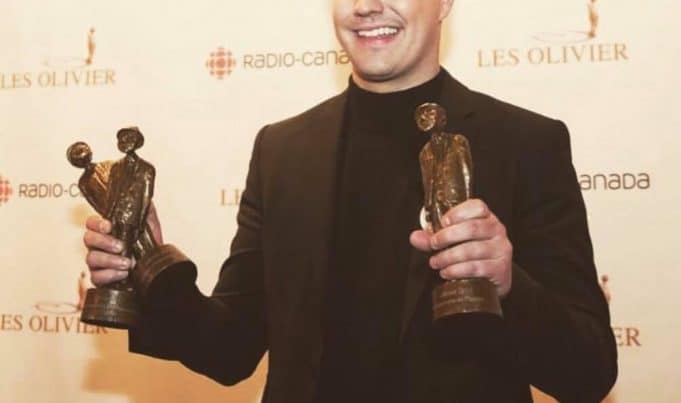 Cet humoriste qui a volé la vedette au dernier Gala les Olivier nous présente enfin sa blonde