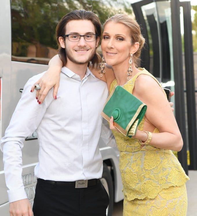 Céline Dion a changé de look et ne se ressemble plus du tout Céline Dion