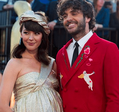 Vanessa Pilon pose complètement nue à 38 semaines de grossesse Vanessa Pilon