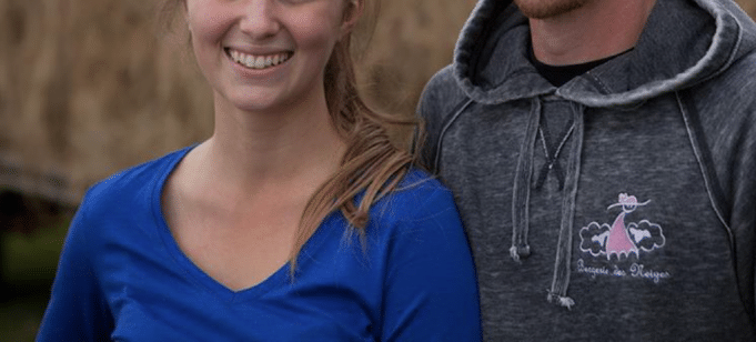 Ce couple chouchou de L’Amour est dans le Pré est maintenant fiancé Fidjie Ludovic J