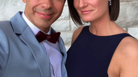 Quelques mois après sa séparation, José Gaudet fait une première sortie publique avec sa nouvelle blonde