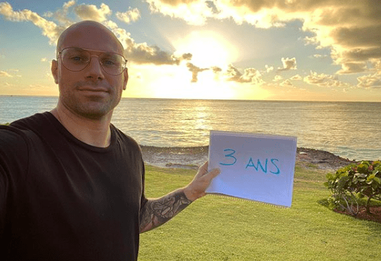 Étienne Boulay souligne ses 3 ans de sobriété avec un texte émouvant