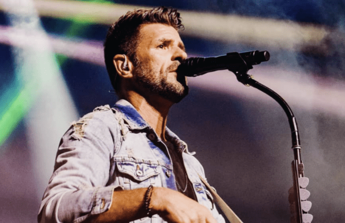 Le choix de Marc Dupré comme animateur de Star Académie est critiqué partout au Québec