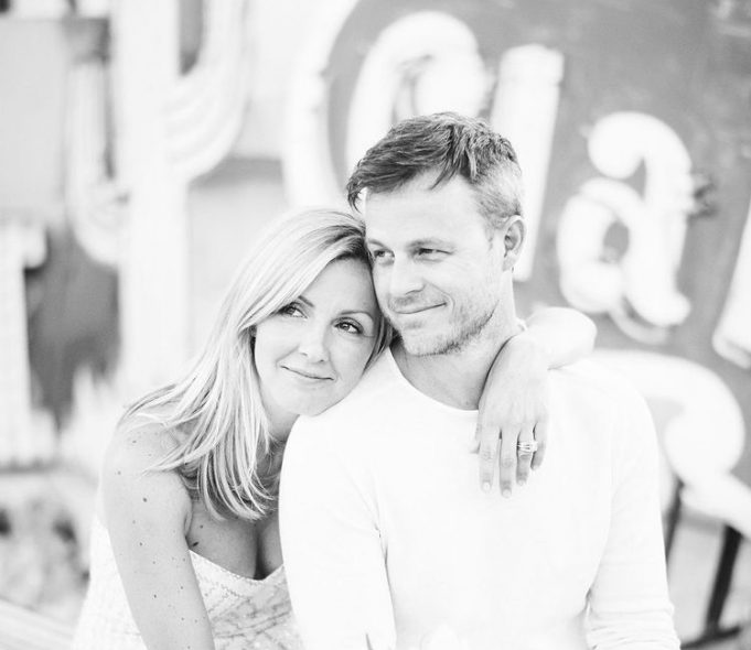 Véro explique pourquoi Louis Morissette n’est pas sur la couverture avec elle et ses enfants