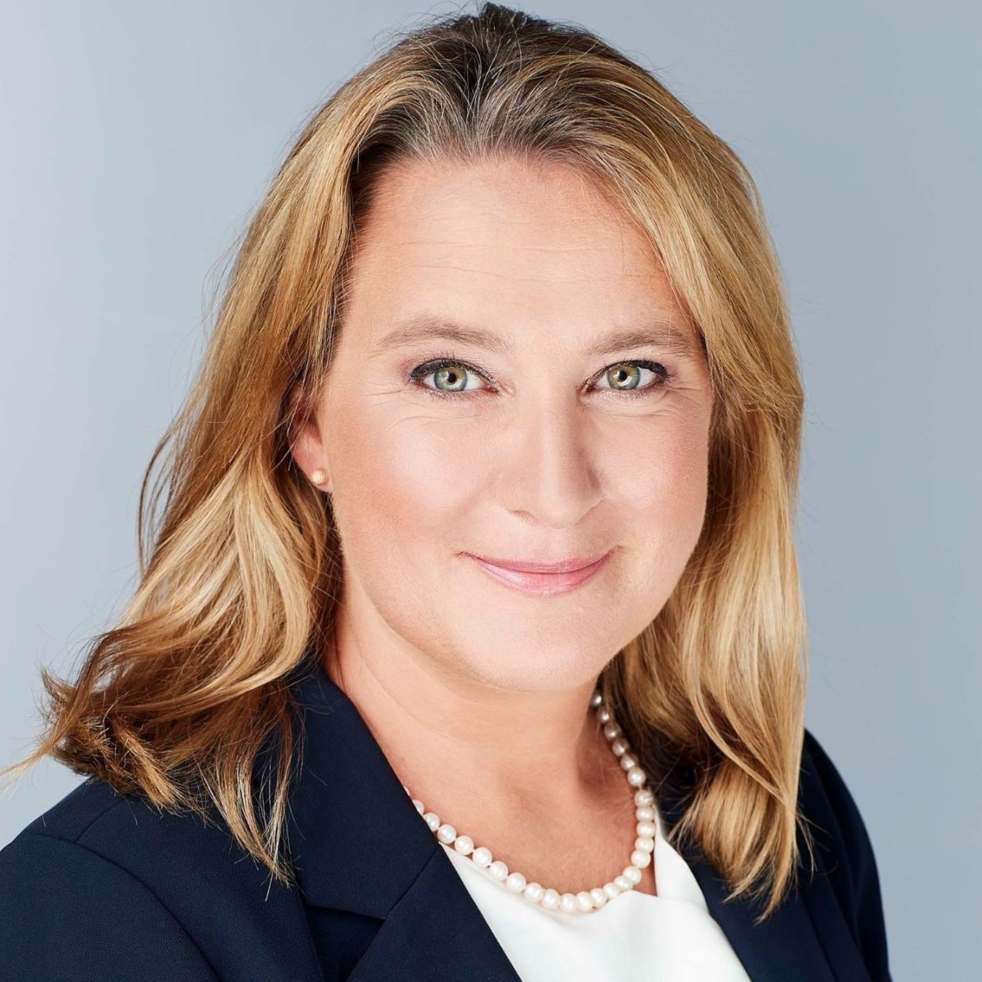 Qui Est Le Mari De Emmanuelle Latraverse Une journaliste de TVA réplique à un commentaire déplacé d'un internaute -  Vedette Québec