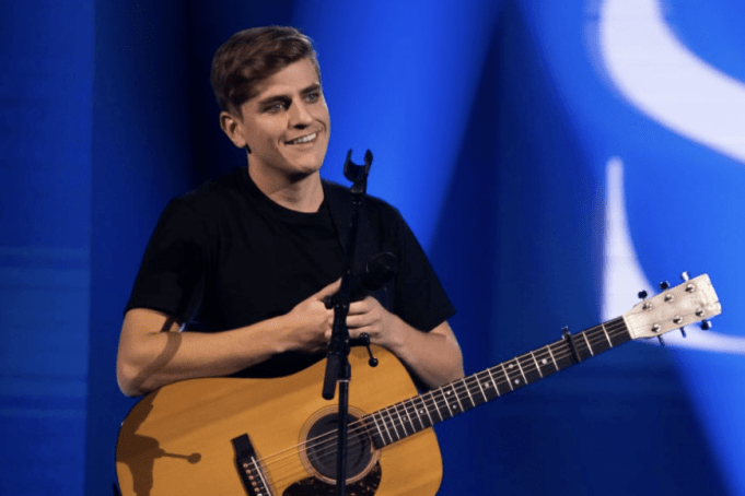 Découvrez 9 photos de Édouard Lagacé de Star Académie dans la vie de tous les jours