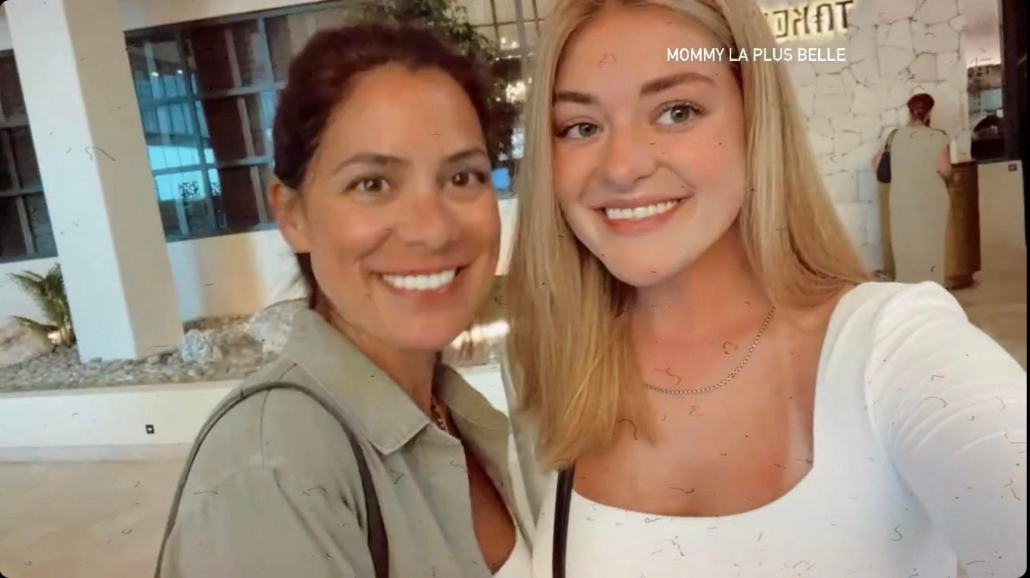 Stella Dupré partage de rares photos avec sa mère Anne-Marie Angélil en