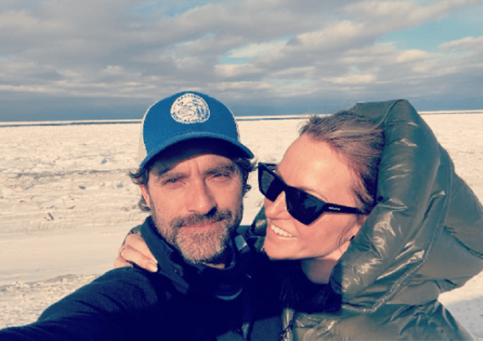 Les 4 enfants de Guillaume Lemay-Thivierge posent ensemble au mariage