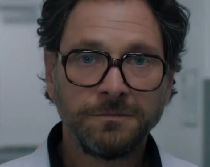 Patrick Labbé annonce qu’il a une nouvelle blonde