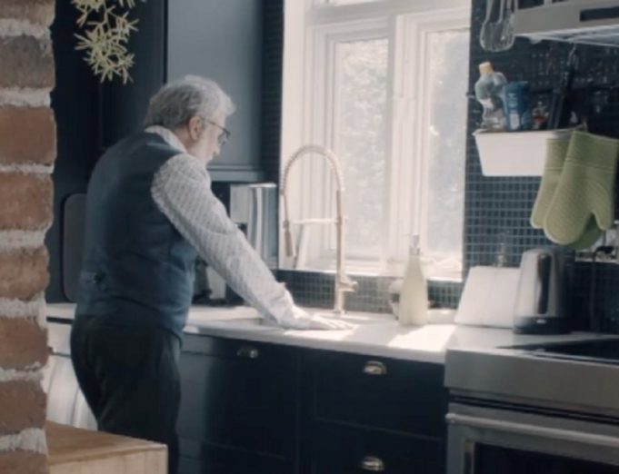 Les téléspectateurs s’enflamment à cause du personnage de Christian Bégin dans Indéfendable