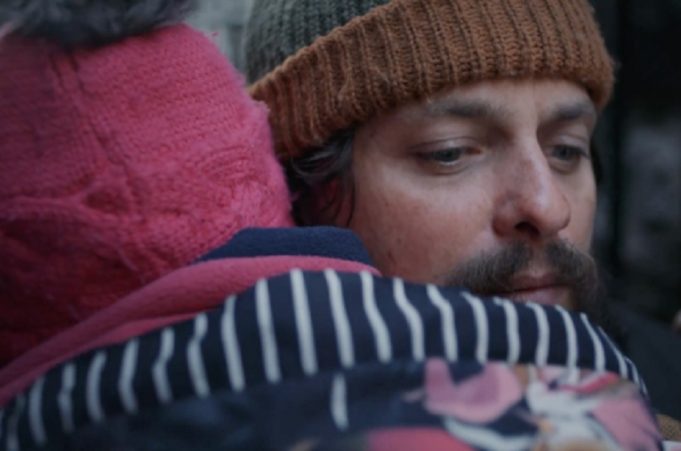 Une scène dans Anna et Arnaud fait présentement réagir partout au Québec