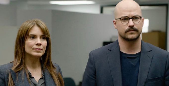 Julie Perreault se fait surprendre par Marc-André Grondin sur le plateau et sa réaction veut tout dire Julie Perreault et Marc-André Grondin