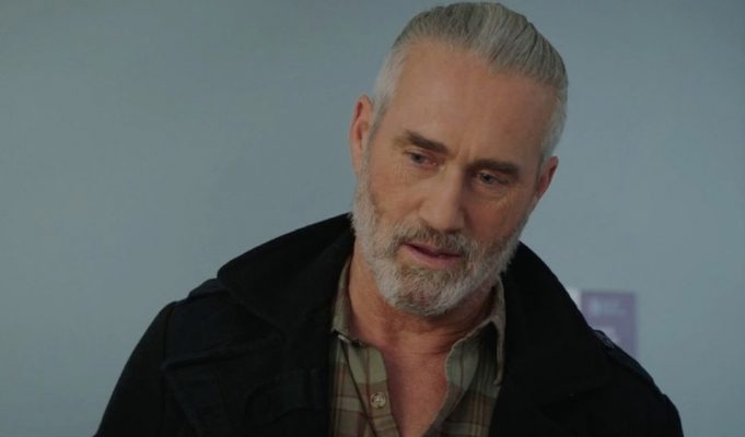 L’auteure de À cœur battant sort et fait une précision sur Roy Dupuis dans la saison 2