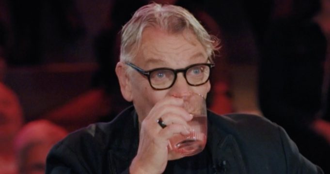 Marc Labrèche sort et envoie une pointe à la populaire émission Zénith