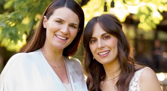 Marie-Ève Janvier fait réagir avec sa bedaine au mariage de sa sœur