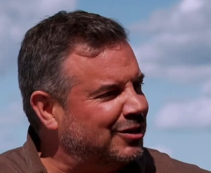 Charles Lafortune répond directement à une question de Mélanie Maynard à Sucré Salé