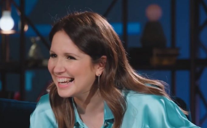 La première de l’émission de France Beaudoin qui tombe la journée de ses 54 ans fait réagir partout au Québec