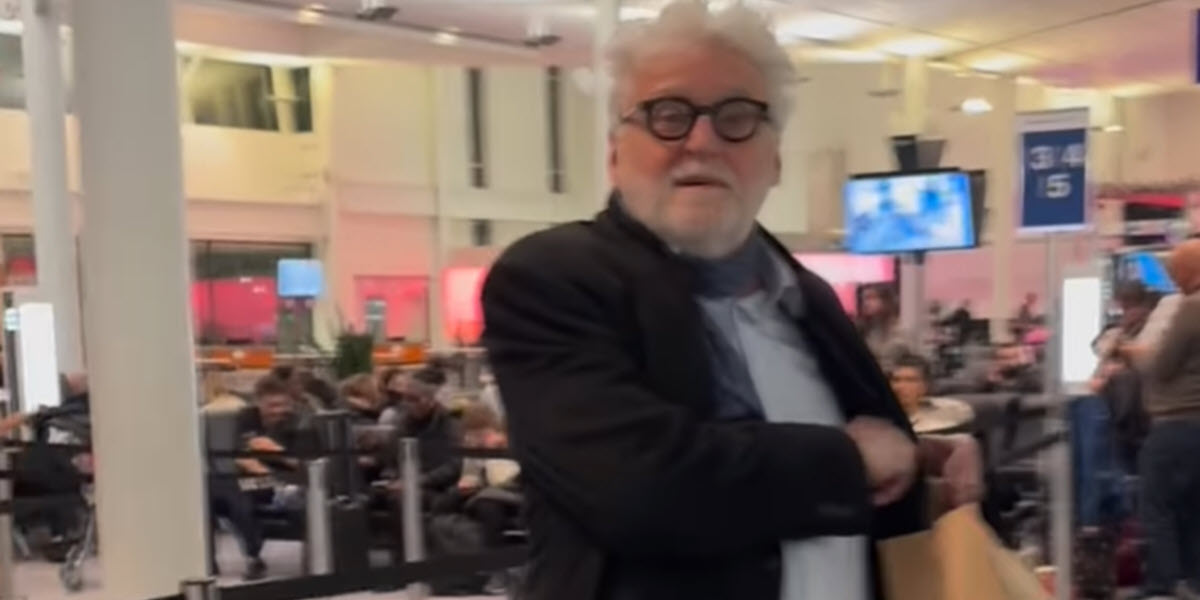 gilbert rozon doigt d'honneur 2