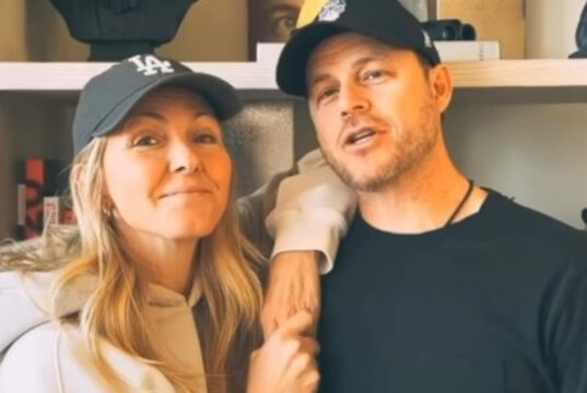 Louis Morissette envoie un doux message à sa blonde Véronique Cloutier pour sa fête de 51 ans