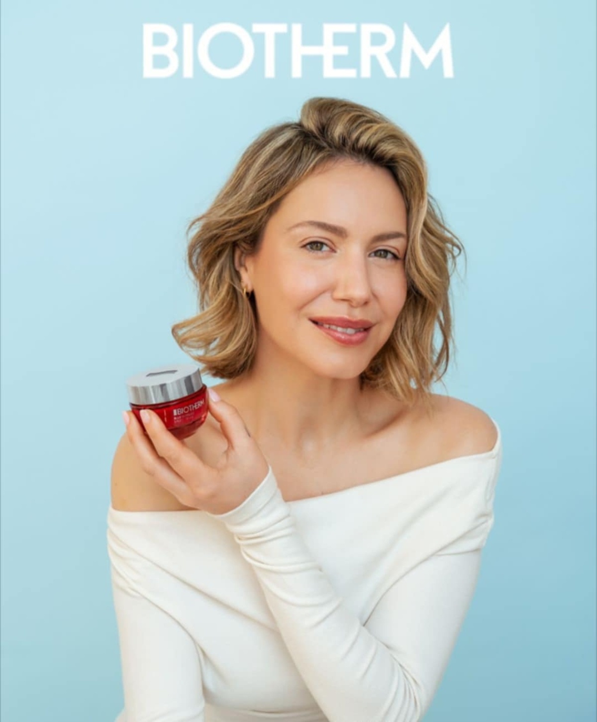 Magalie Lepine-Blondeau Nouveau Look
