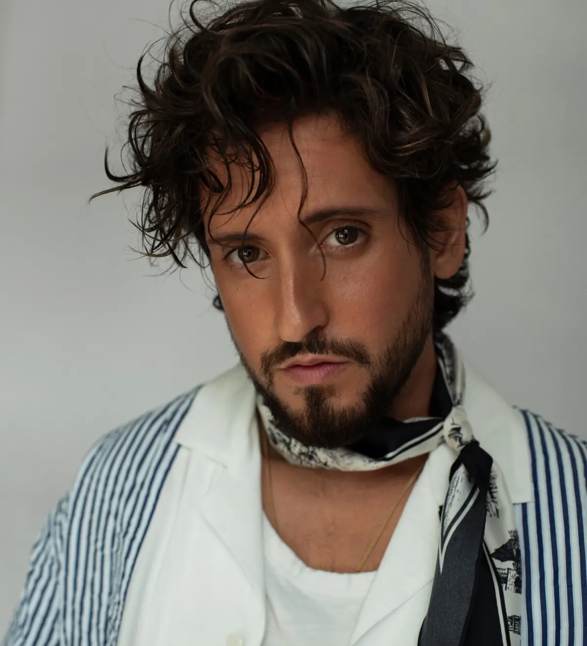 lou-pascal nouveau look