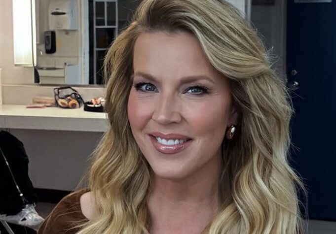 julie belanger look emission