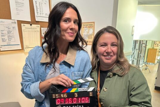 Mélissa Désormeaux-Poulin publie une photo avec son amie Jessica Barker pour souligner un moment important