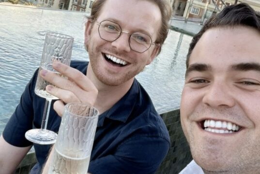 Simon Philibert de Salut Bonjour publie toutes les photos de son Noël en amoureux