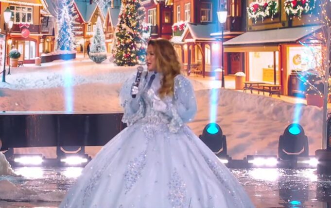 La Fée des étoiles dévoile son identité à Chanteurs masqués et elle mystifie tout le monde