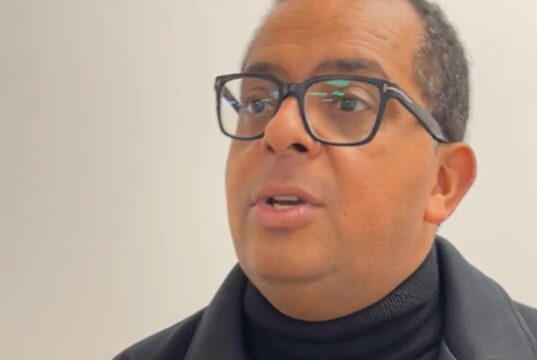 Gregory Charles dévoile la chanteuse connue avec qui il a eu son premier bec