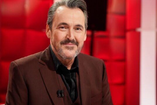 Guy A. Lepage annonce un épisode spécial de TLMEP avec un coanimateur bien connu