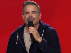 Charles Lafortune surprend les coachs et passe sur scène à La Voix