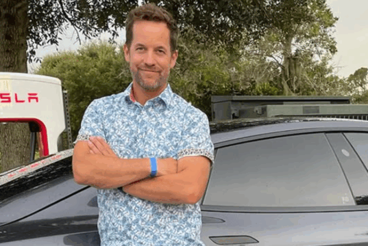 Patrick Benoit de Salut Bonjour part en voyage et publie toutes les photos avec sa blonde et ses enfants