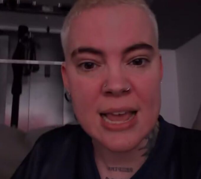 Roxane Bruneau sort et répond aux critiques des fans de La Voix