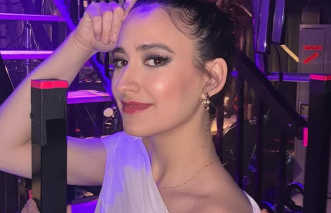 eleonore lagace look emission zenith