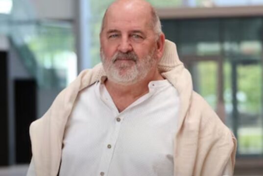 Luc Dionne sort et envoie un message aux fans après la finale de la série