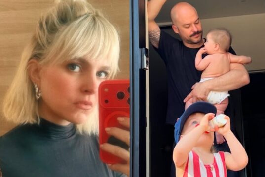 Sarah-Jeanne Labrosse montre le gâteau de fête de son fils de 4 ans