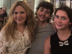 Julie Snyder partage une nouvelle photo avec ses 2 enfants et un élément précis fait réagir