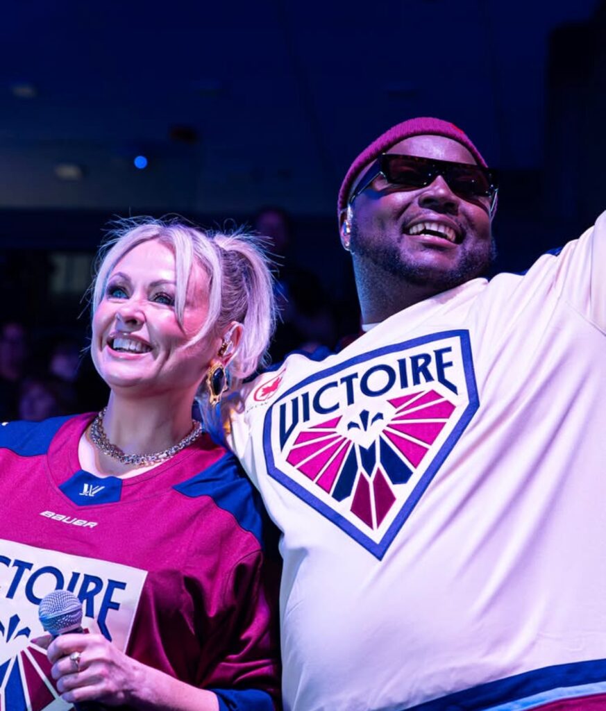 Mitsu Singer Mitsou fait son retour sur scène à 55 ans et montre son look - Vedette ...