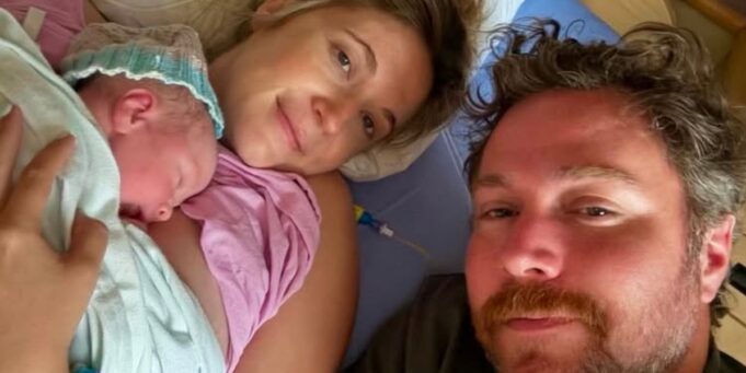 Rosalie Vaillancourt a donné naissance à son deuxième enfant et voici les photos