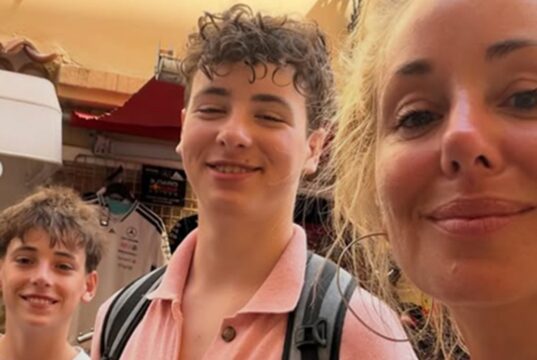 Mariloup Wolfe partage toutes les photos de son voyage et elle fait réagir