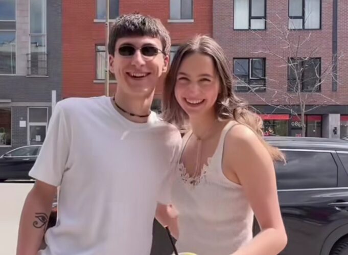 Romy Péladeau-Snyder publie les photos de la fête de son chum