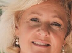 L’ex d’Éric Lapointe annonce qu’elle est en deuil depuis quelques heures
