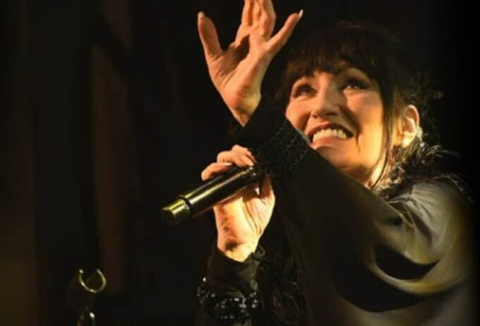 La chanteuse Marie Carmen annonce qu’elle est en deuil