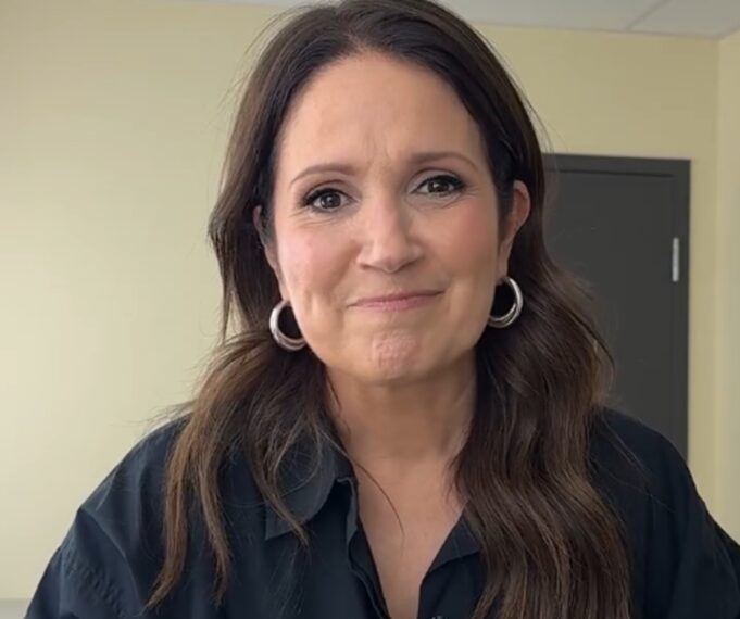 France Beaudoin fait une précision sur le 2e épisode de sa série